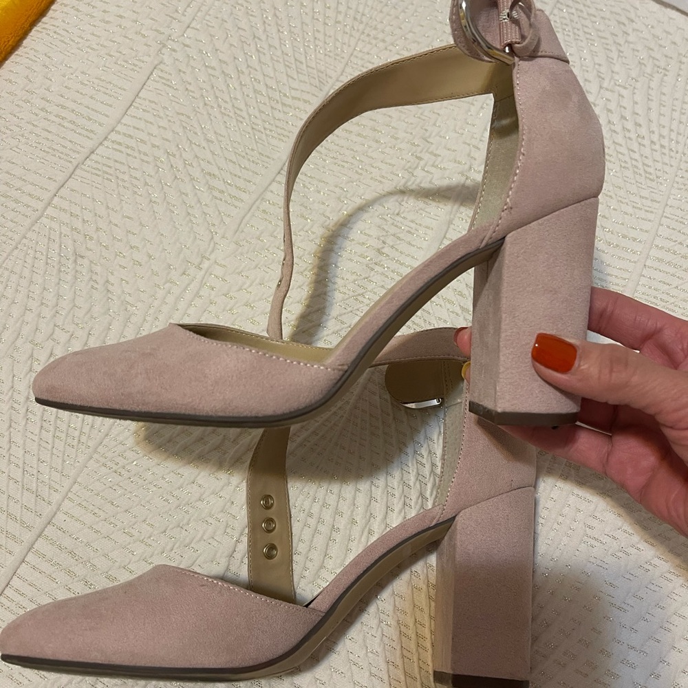 Unisa Block heel